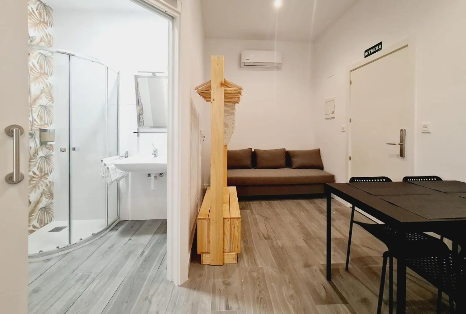 Bilbao Rooms & Kitchen Irala